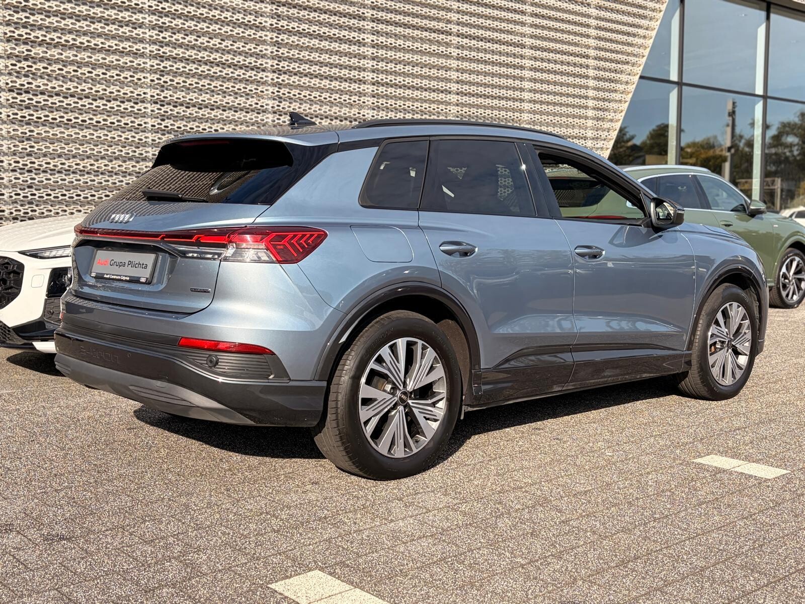 Audi Q4 e-tron - zdjęcie 10