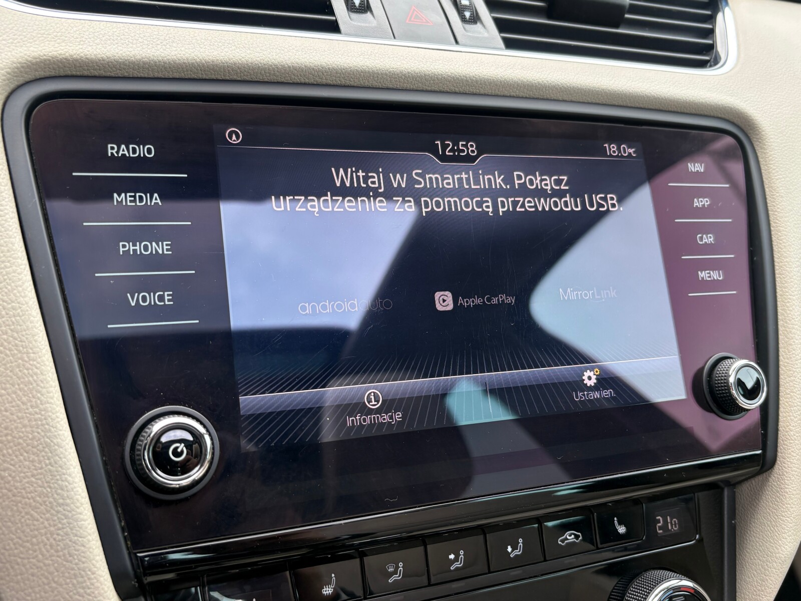 Škoda Octavia Combi - zdjęcie 34