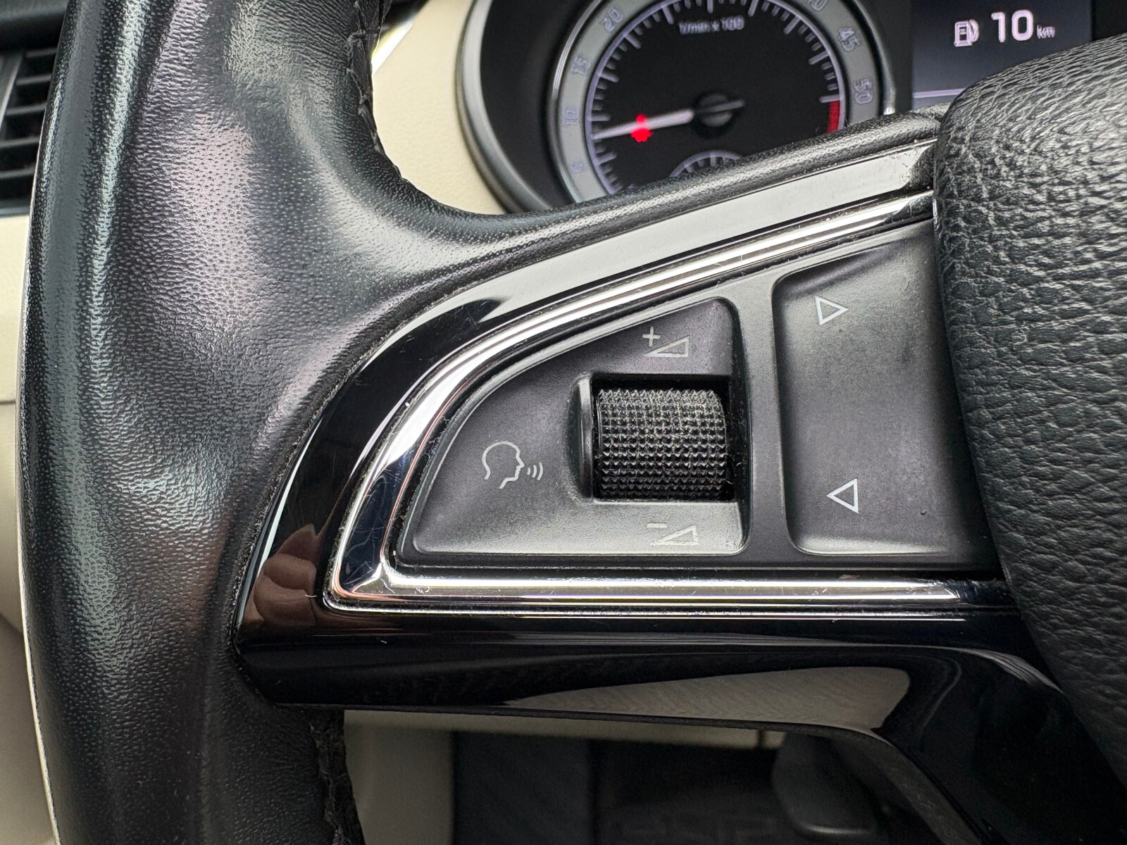 Škoda Octavia Combi - zdjęcie 22