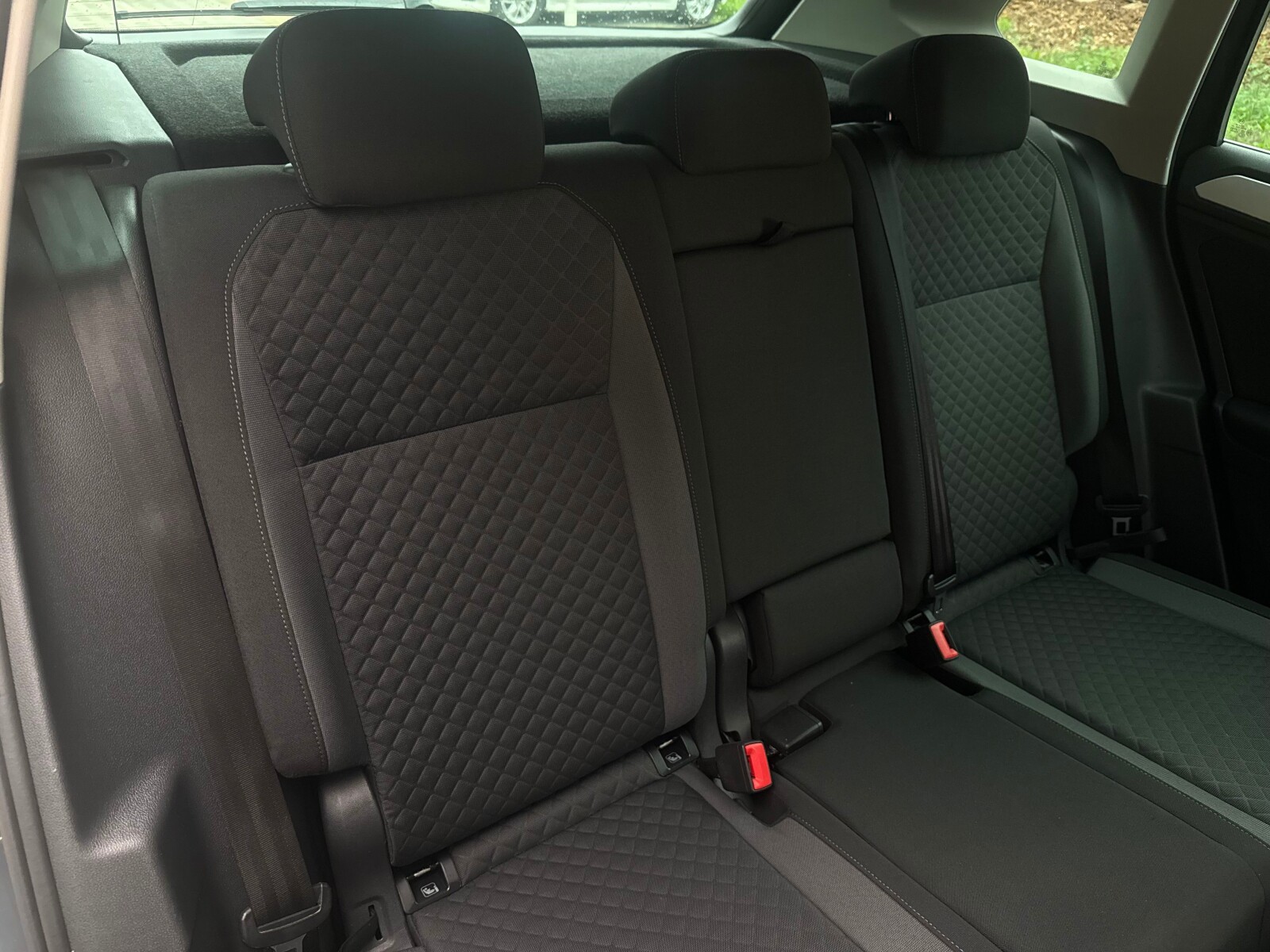 Volkswagen Tiguan - zdjęcie 32