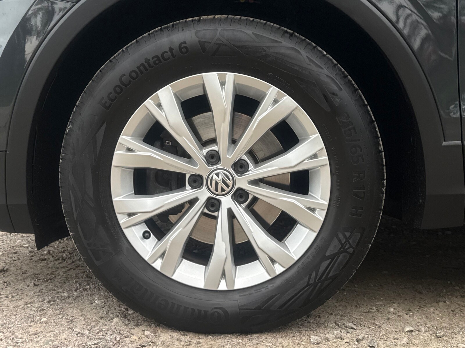 Volkswagen Tiguan - zdjęcie 34