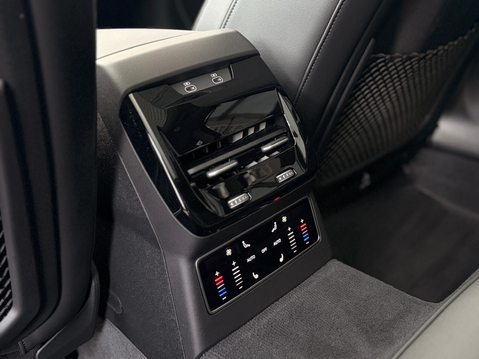Audi A6 Avant - zdjęcie 20