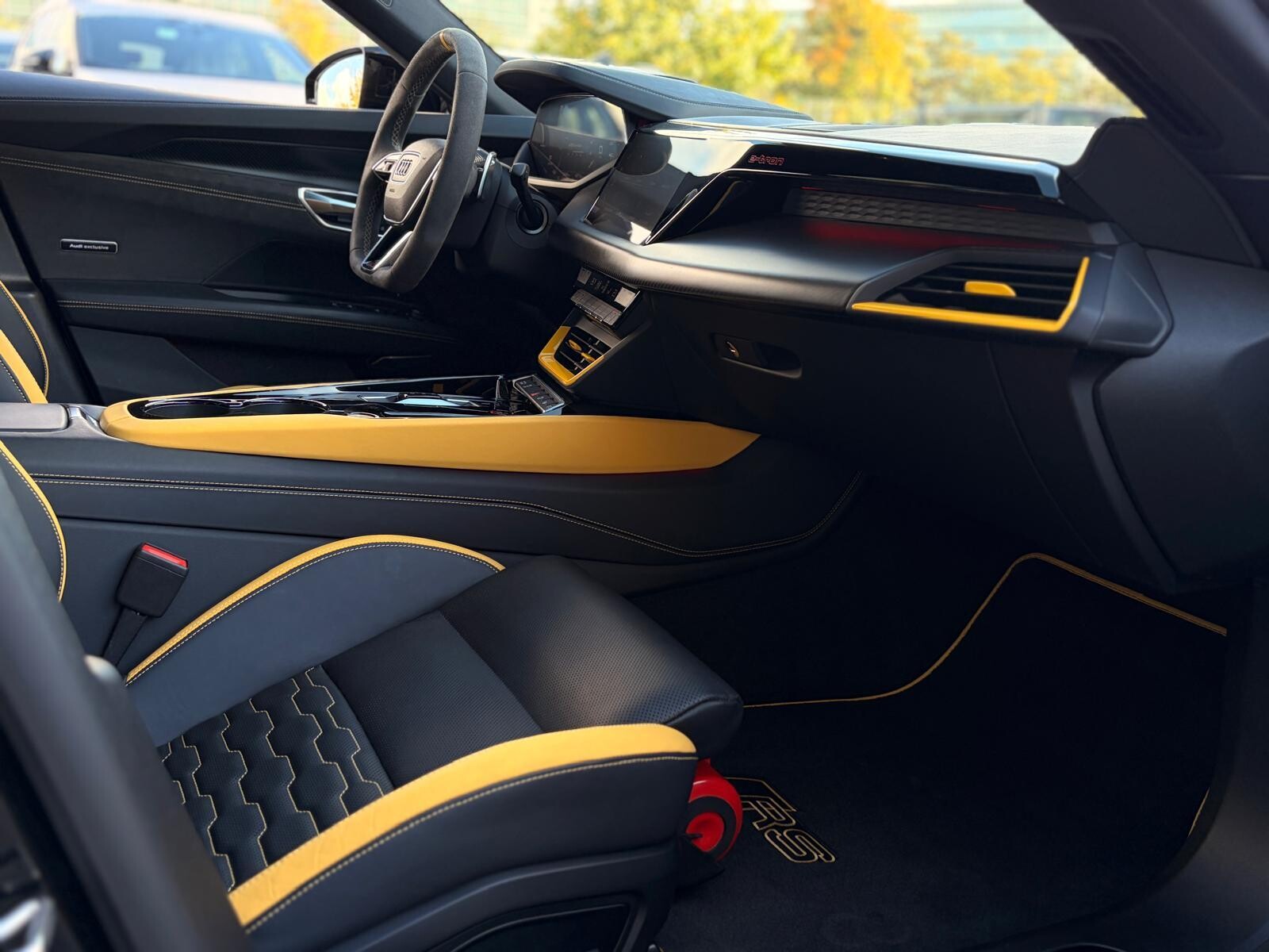 Audi RS e-tron GT - zdjęcie 24
