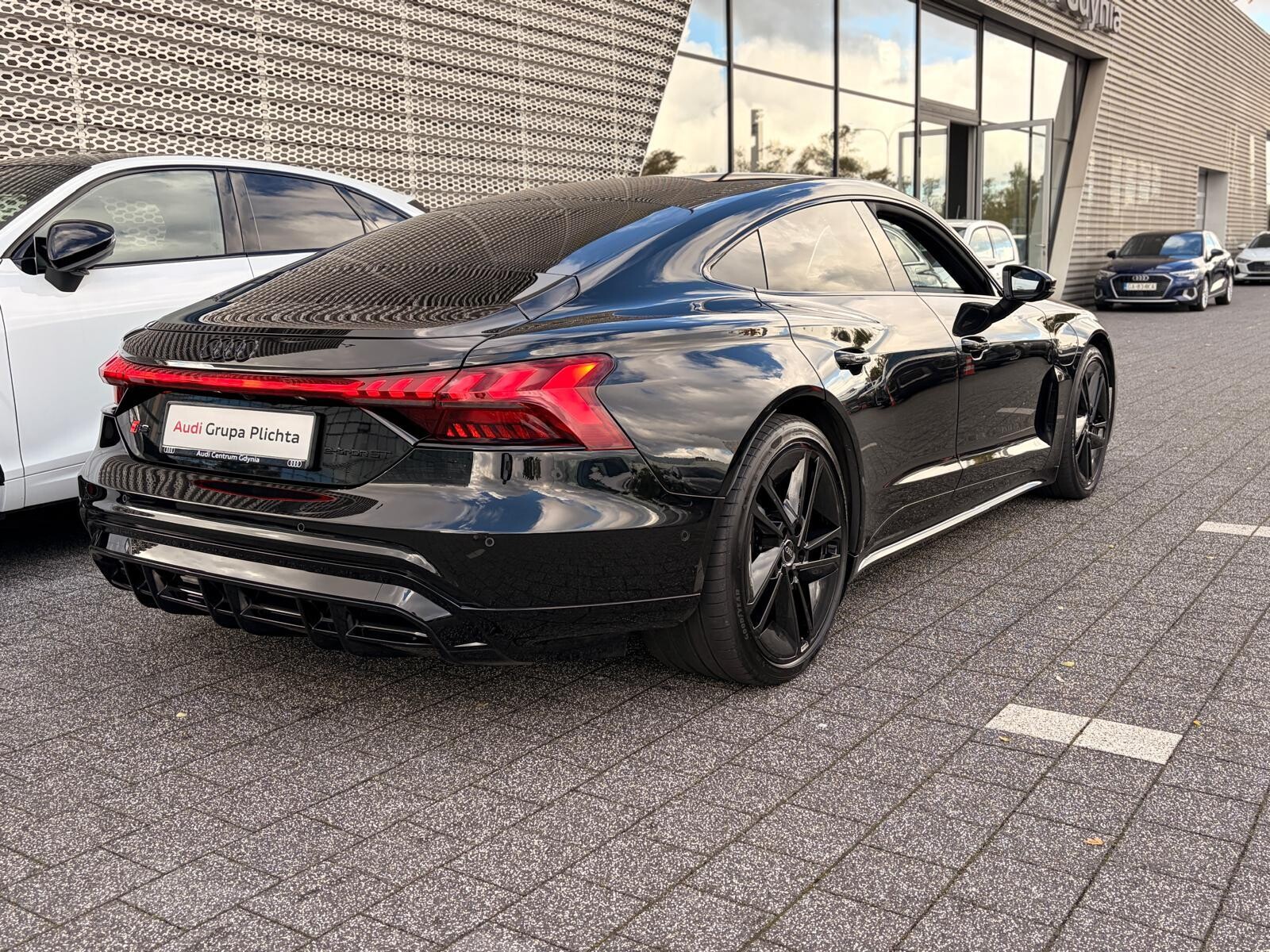 Audi RS e-tron GT - zdjęcie 11