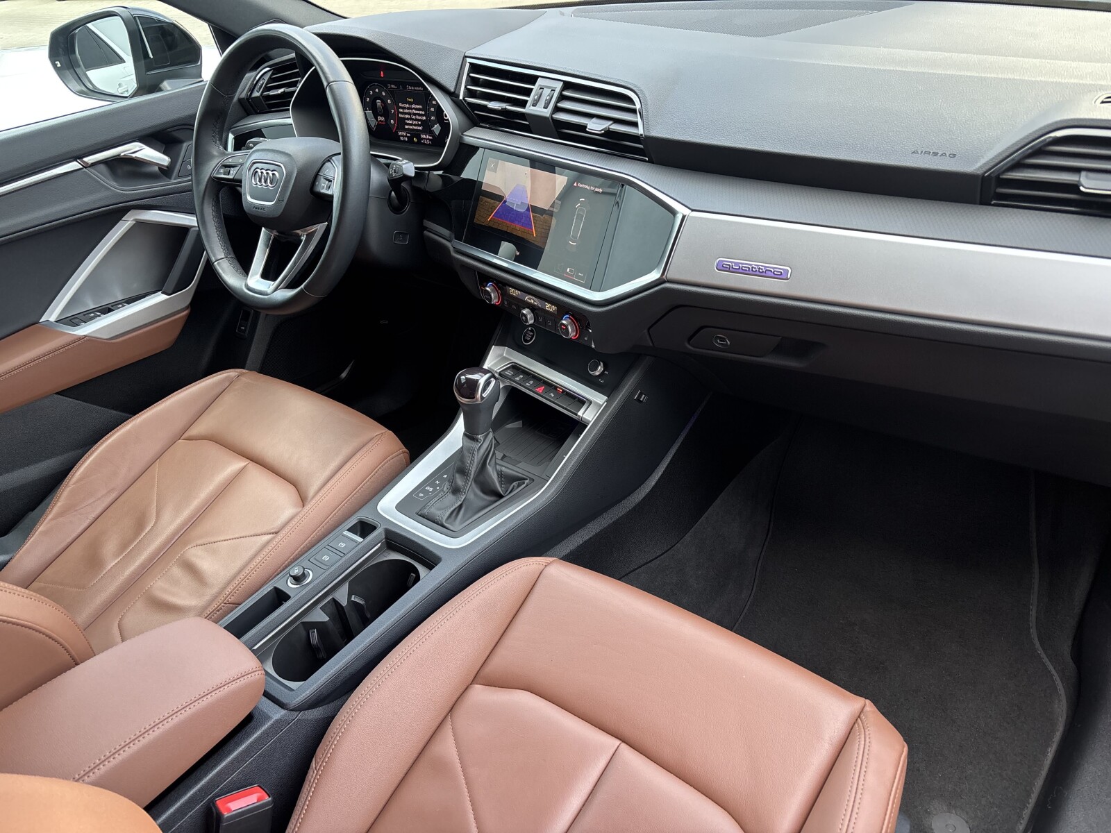 Audi Q3 Sportback - zdjęcie 34