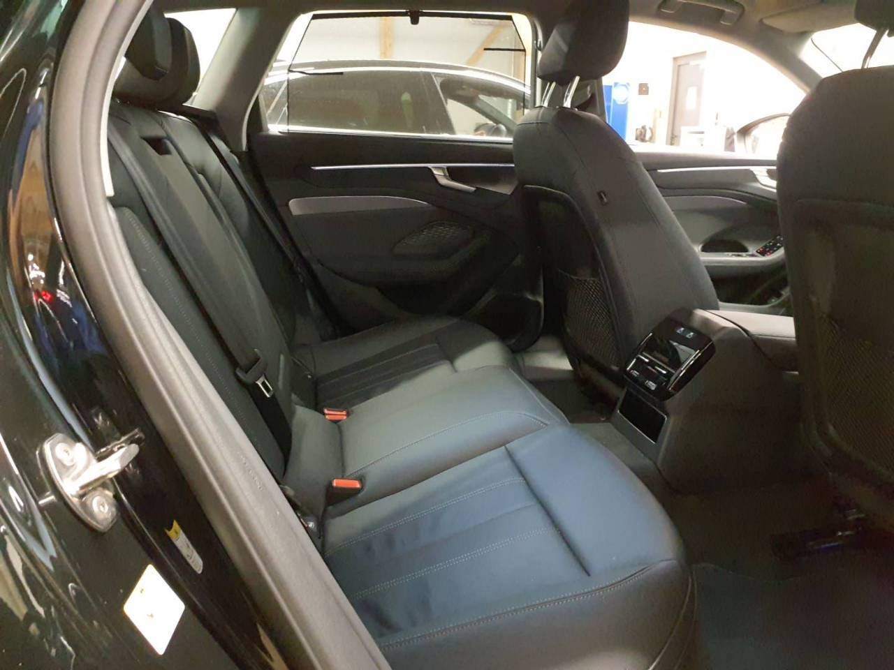 Audi A6 Avant - zdjęcie 7