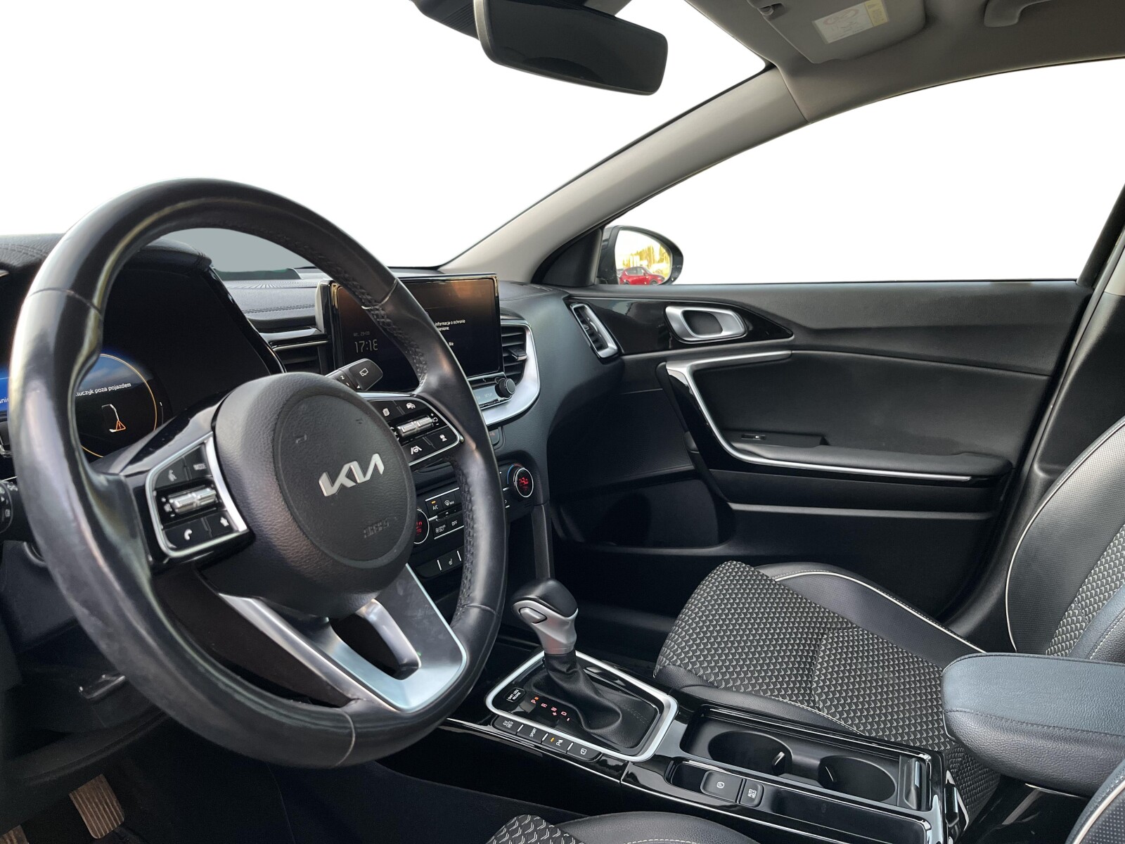 Kia Ceed - zdjęcie 9