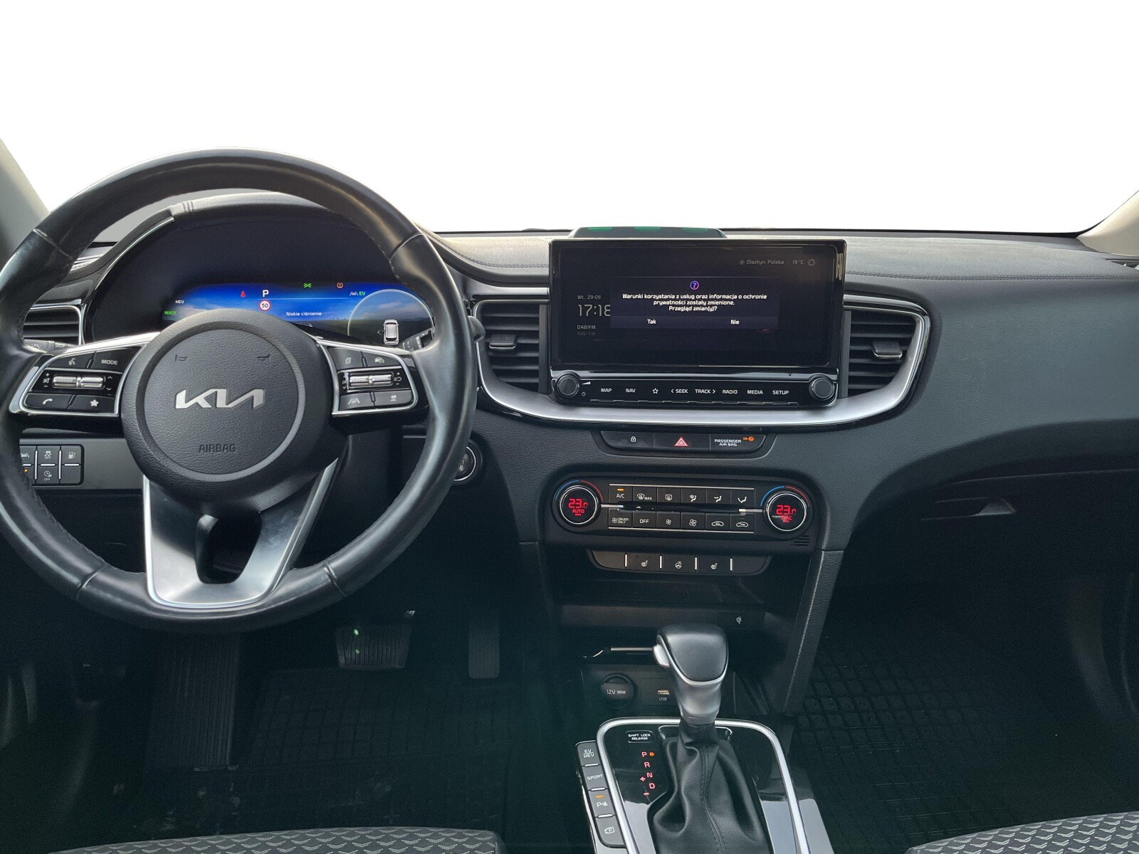Kia Ceed - zdjęcie 15