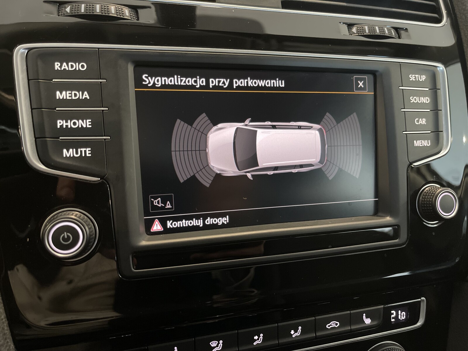 Volkswagen Golf - zdjęcie 17