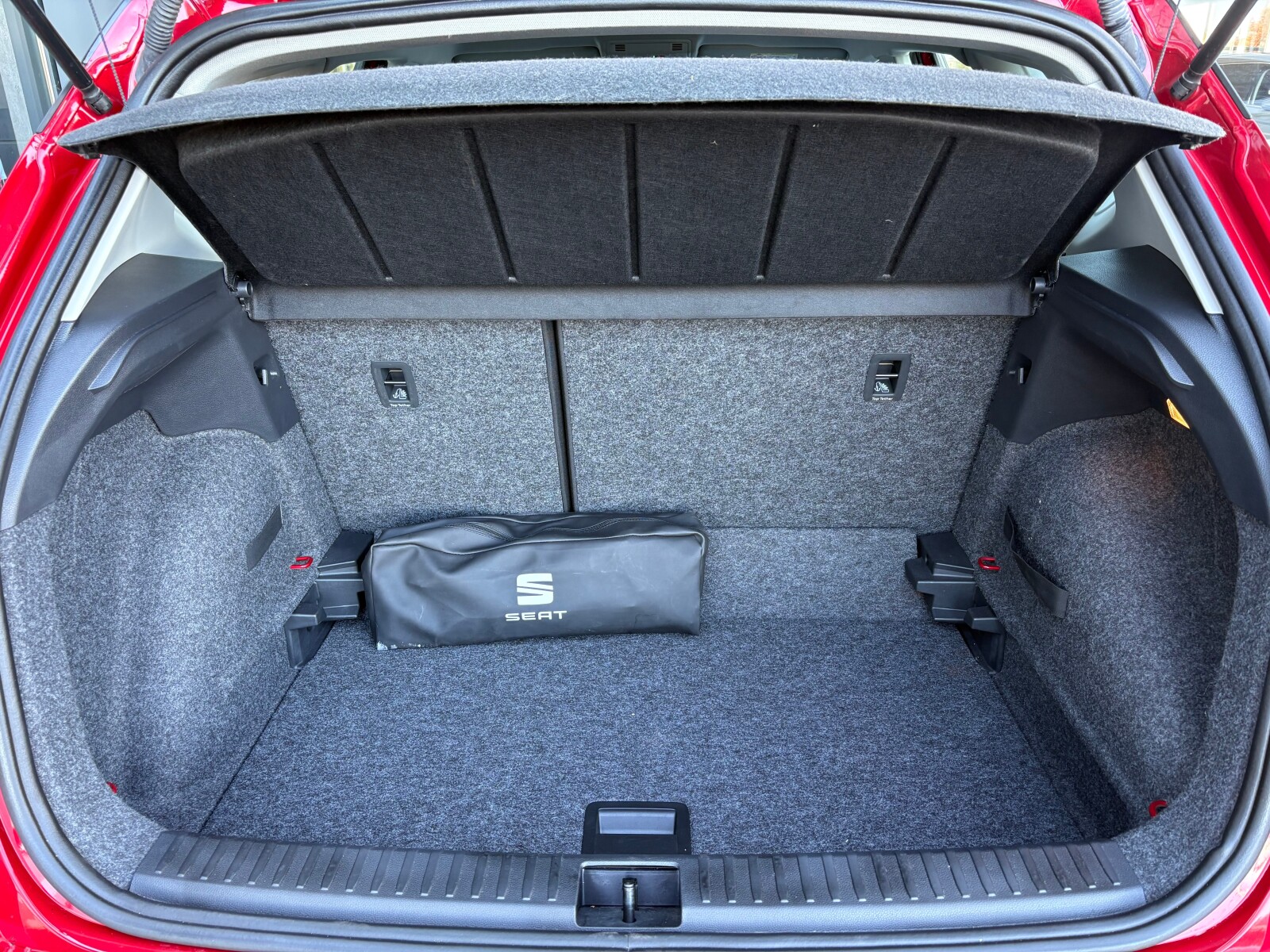 Seat Arona - zdjęcie 17