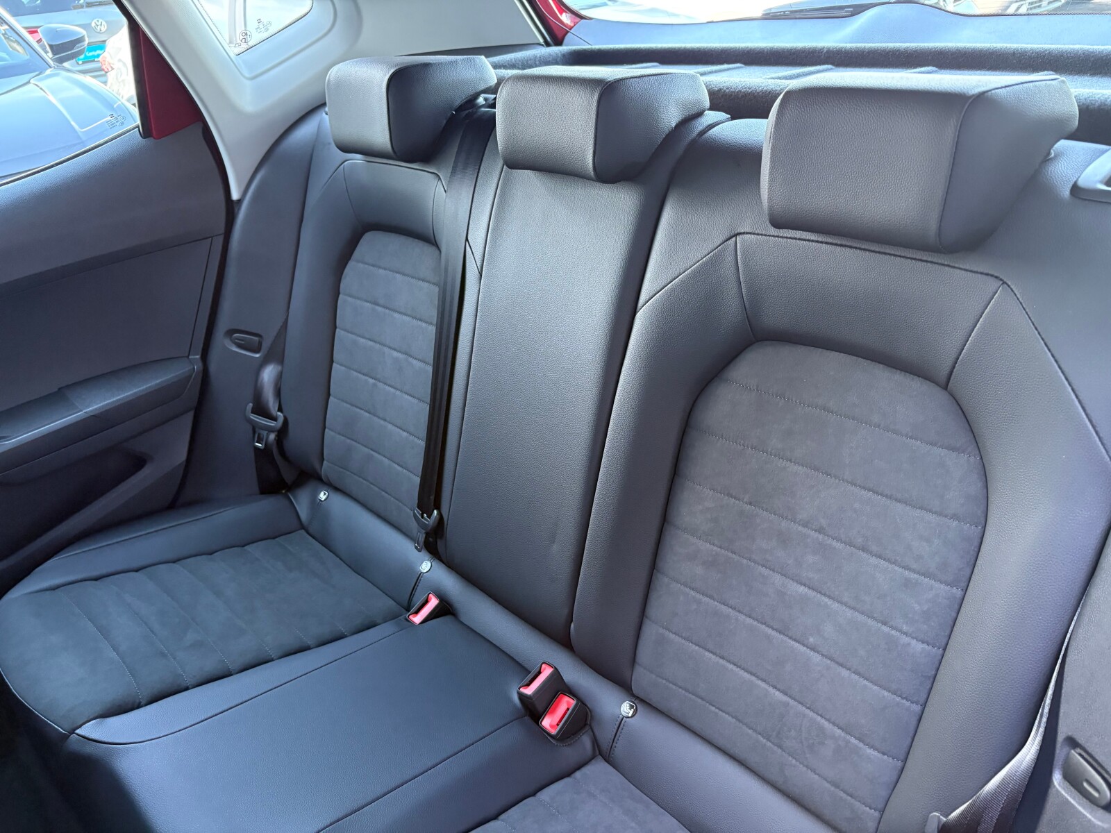 Seat Arona - zdjęcie 13