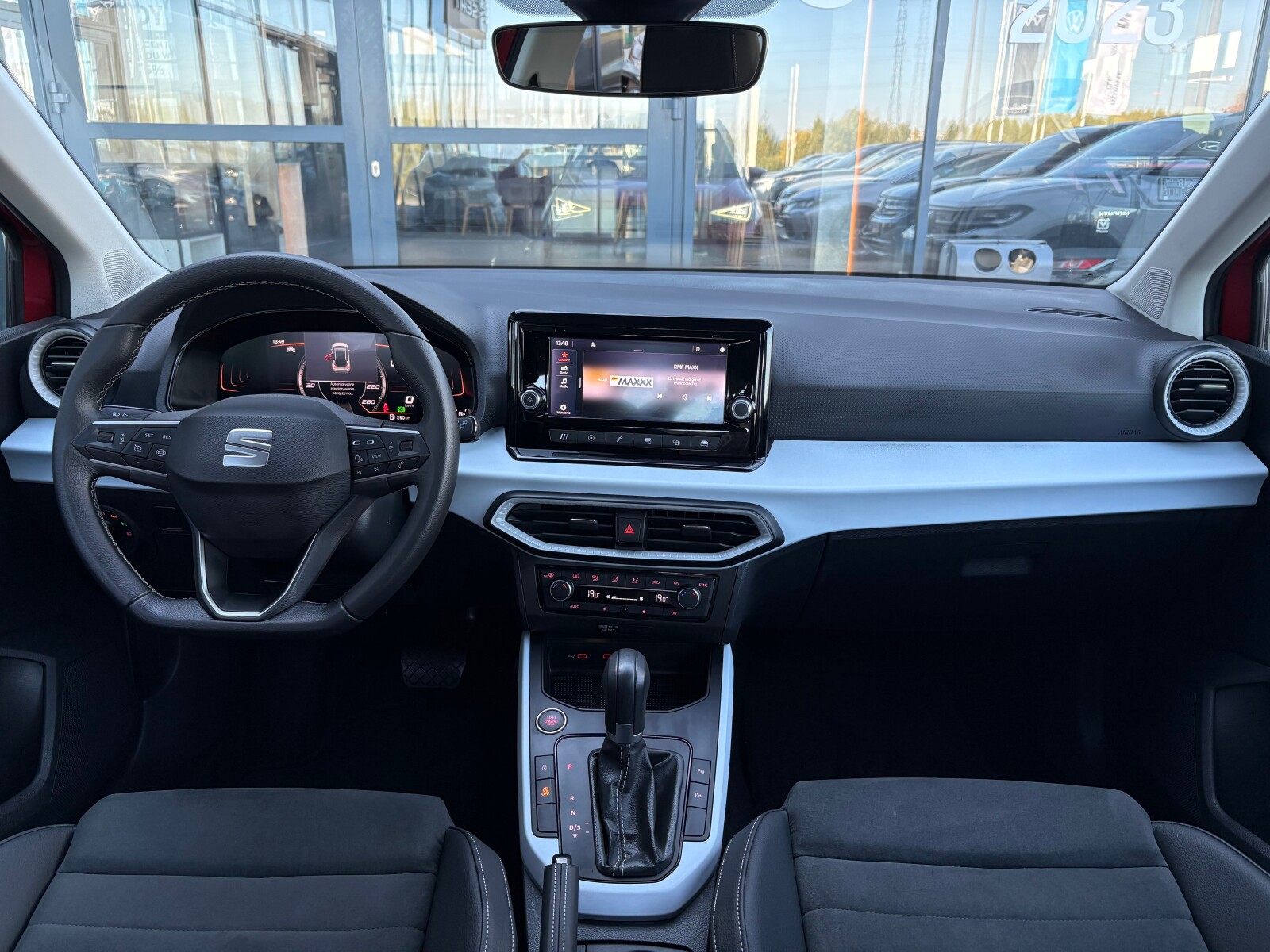 Seat Arona - zdjęcie 9