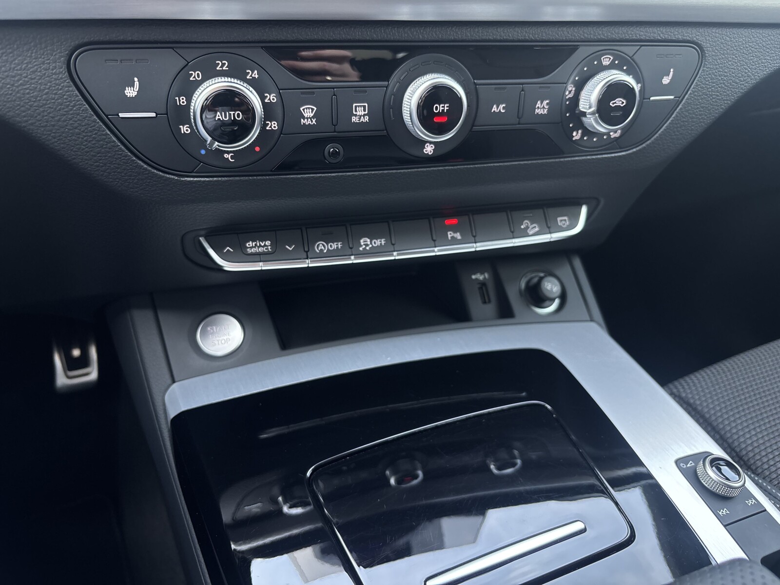 Audi Q5 - zdjęcie 13