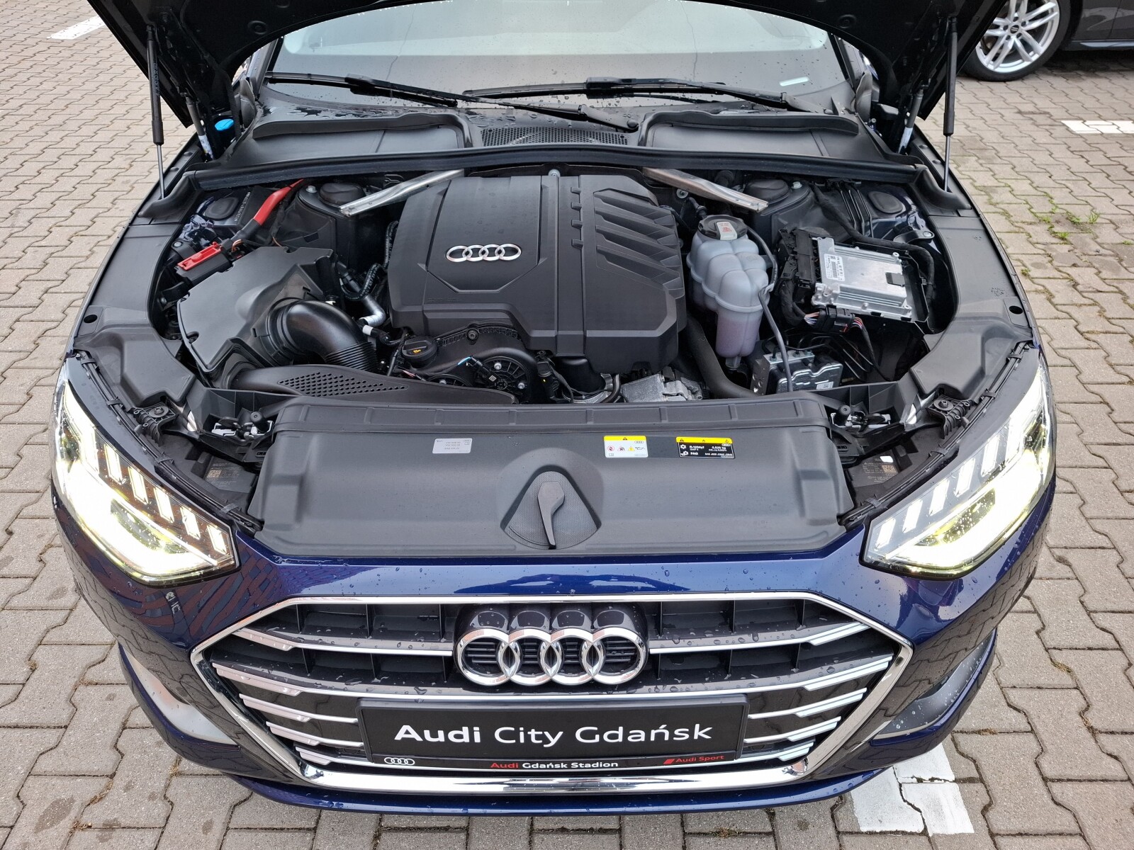 Audi A4 Avant - zdjęcie 17