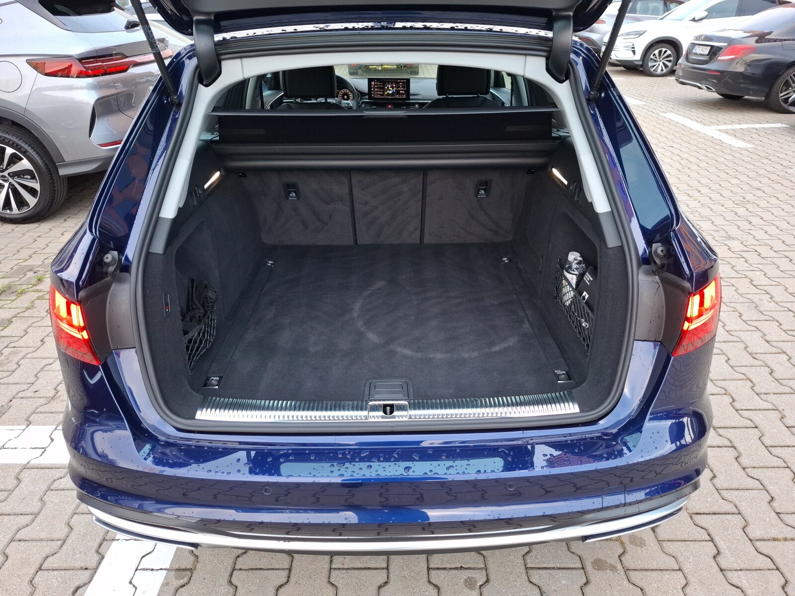 Audi A4 Avant - zdjęcie 15