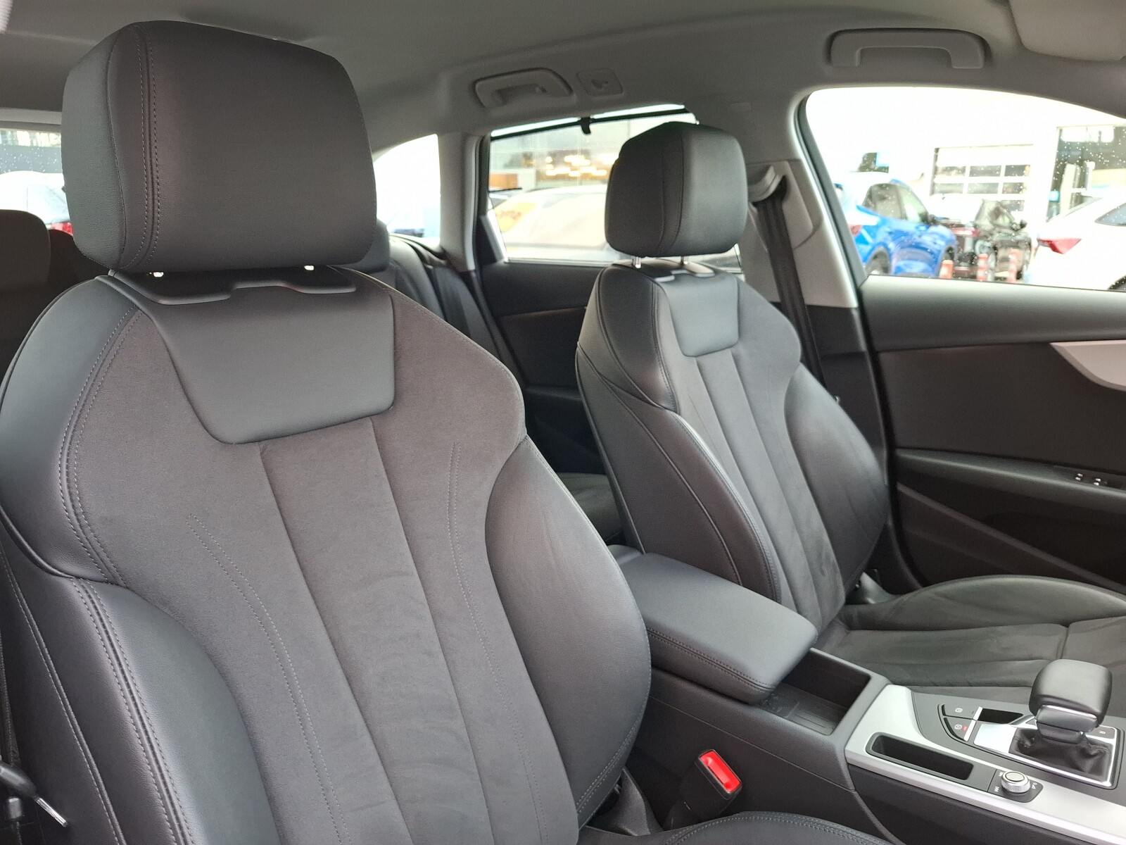 Audi A4 Avant - zdjęcie 19