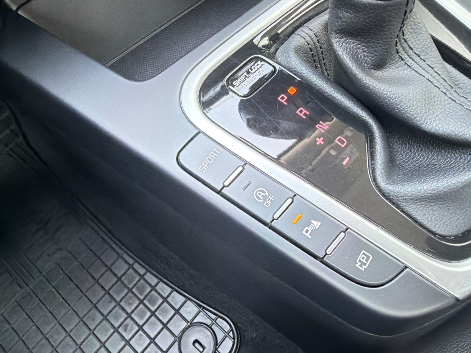 Kia XCeed - zdjęcie 22