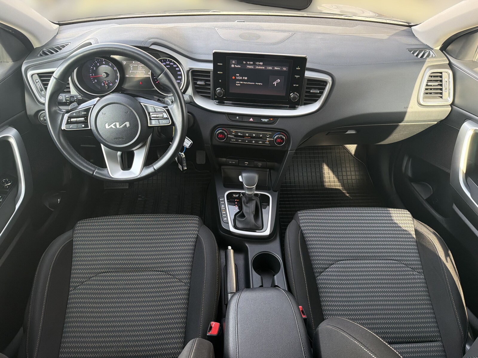 Kia XCeed - zdjęcie 12