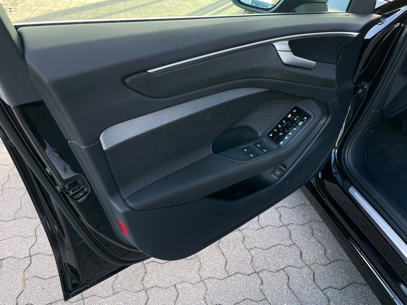 Audi A6 Avant - zdjęcie 19
