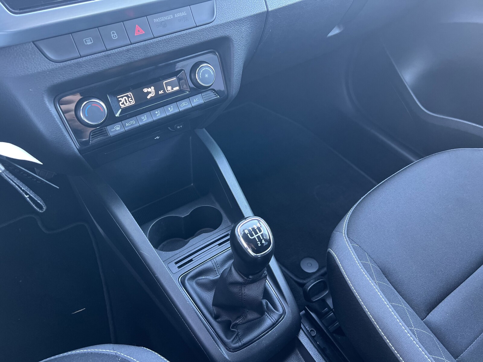 Škoda Fabia - zdjęcie 14