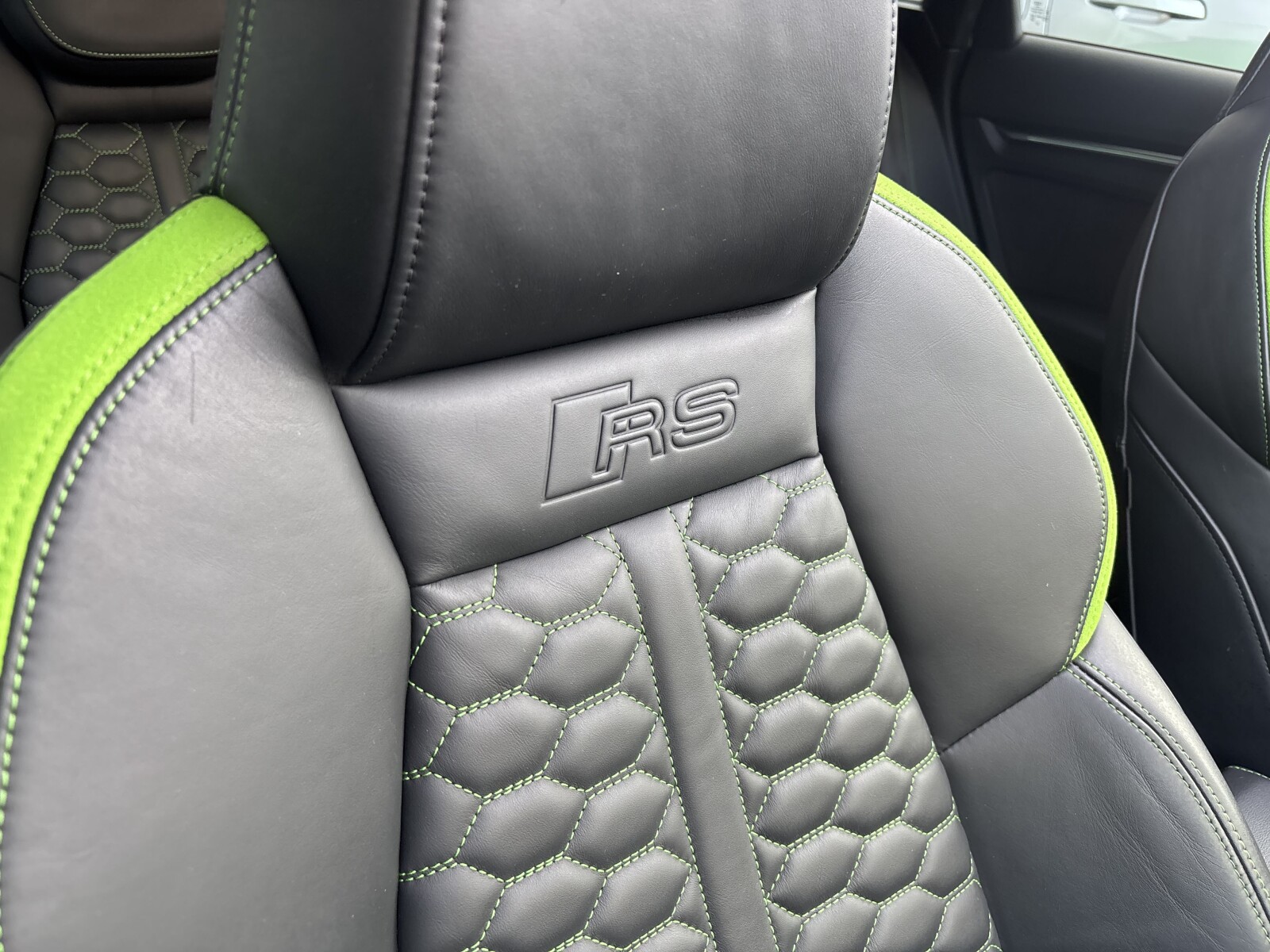Audi RS 3 Sportback - zdjęcie 35