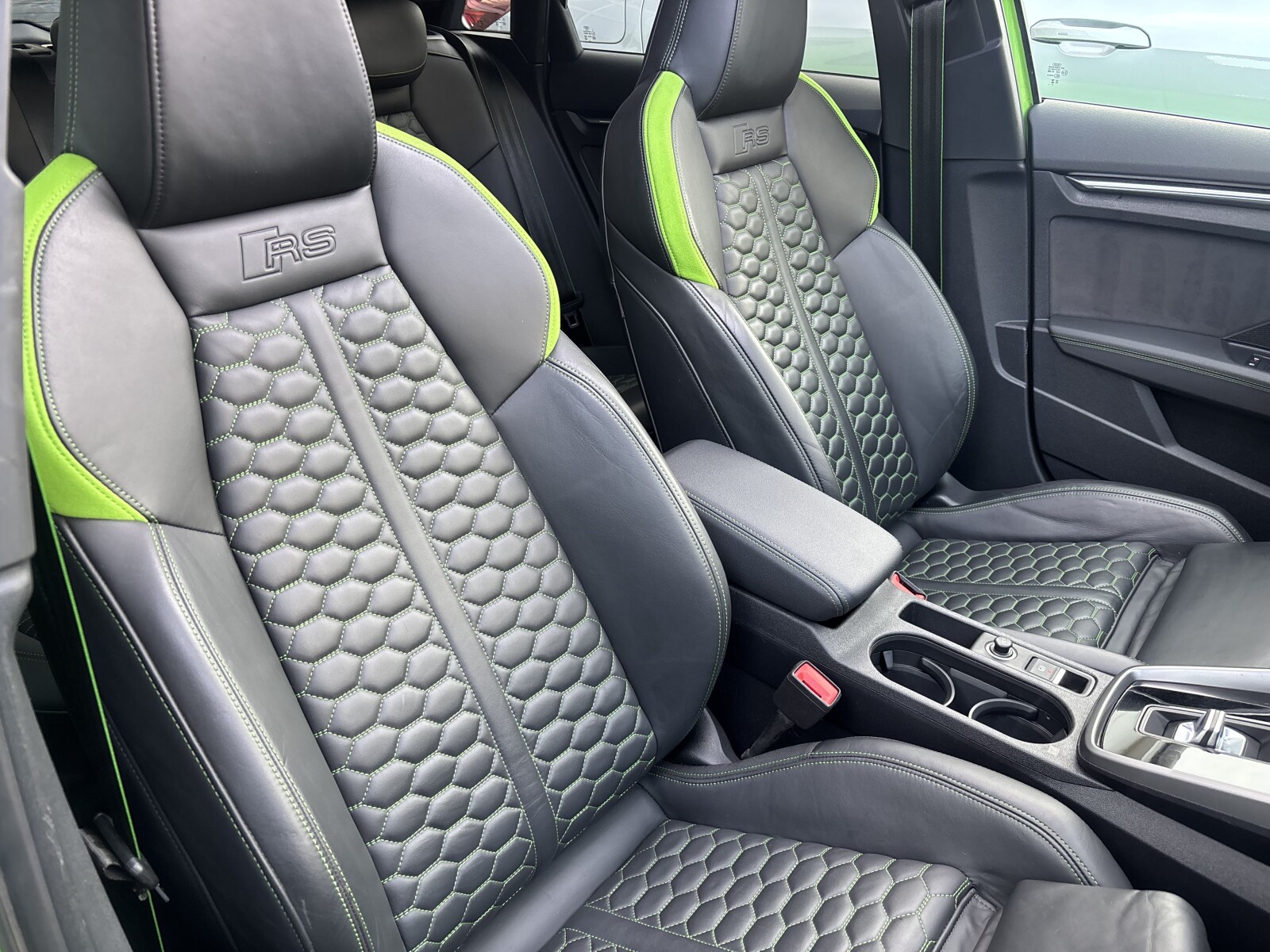 Audi RS 3 Sportback - zdjęcie 34