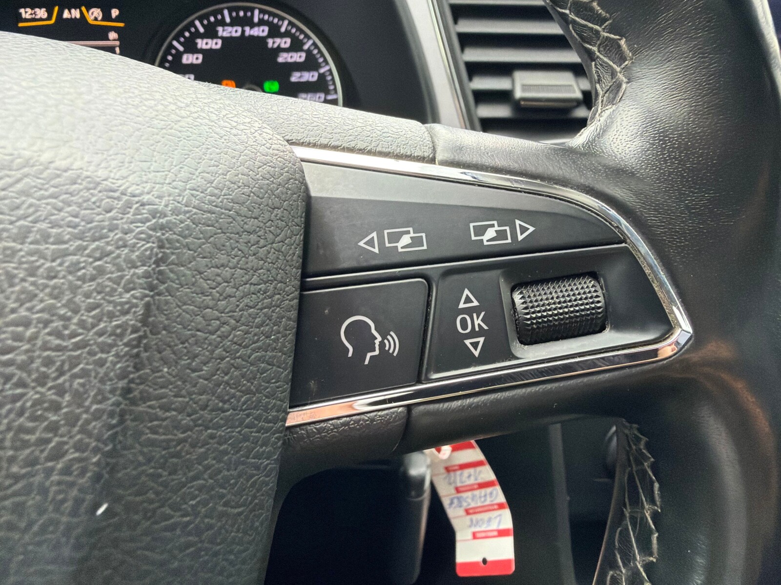 Seat Leon - zdjęcie 21