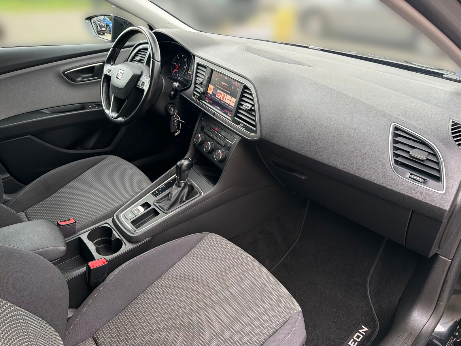 Seat Leon - zdjęcie 15