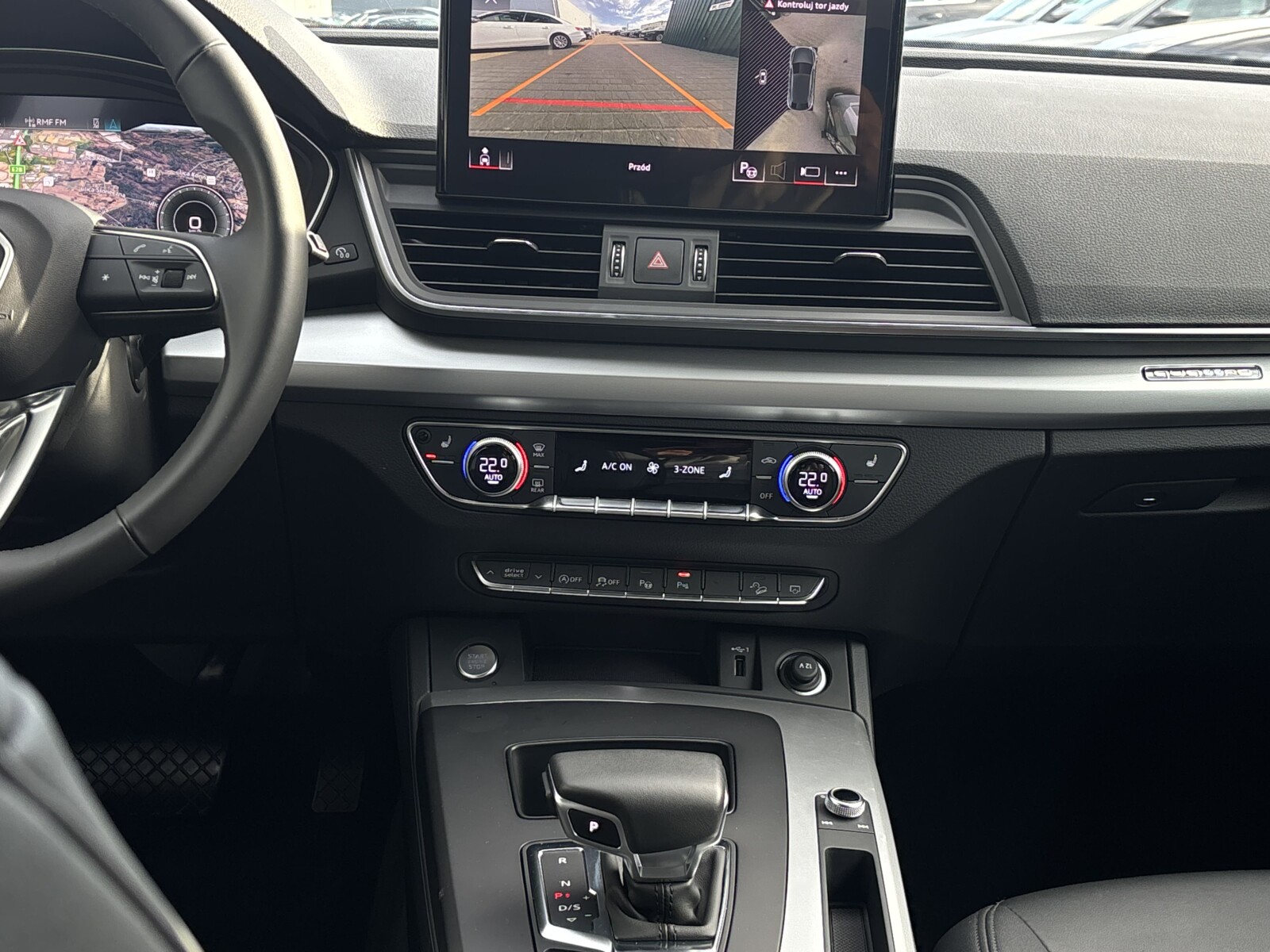 Audi Q5 Sportback - zdjęcie 32