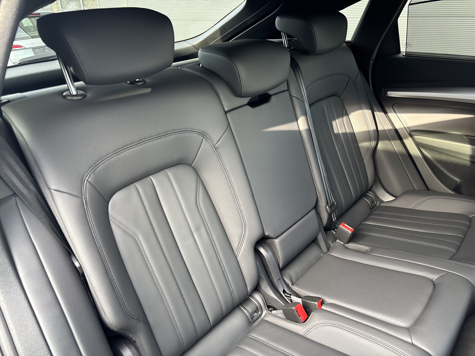 Audi Q5 Sportback - zdjęcie 34