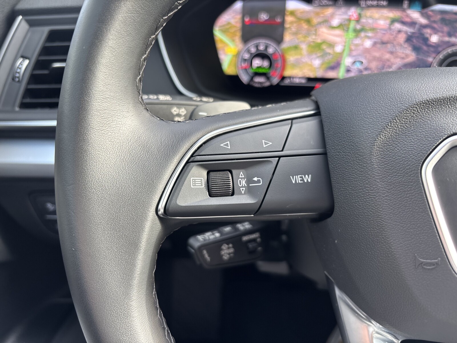Audi Q5 Sportback - zdjęcie 11