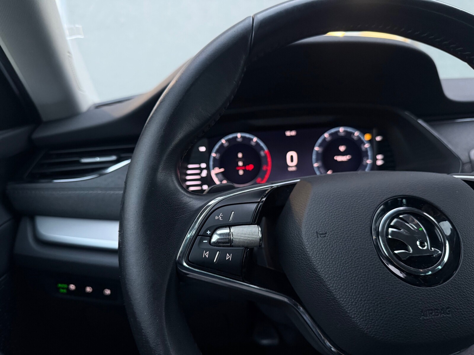 Škoda Octavia - zdjęcie 18