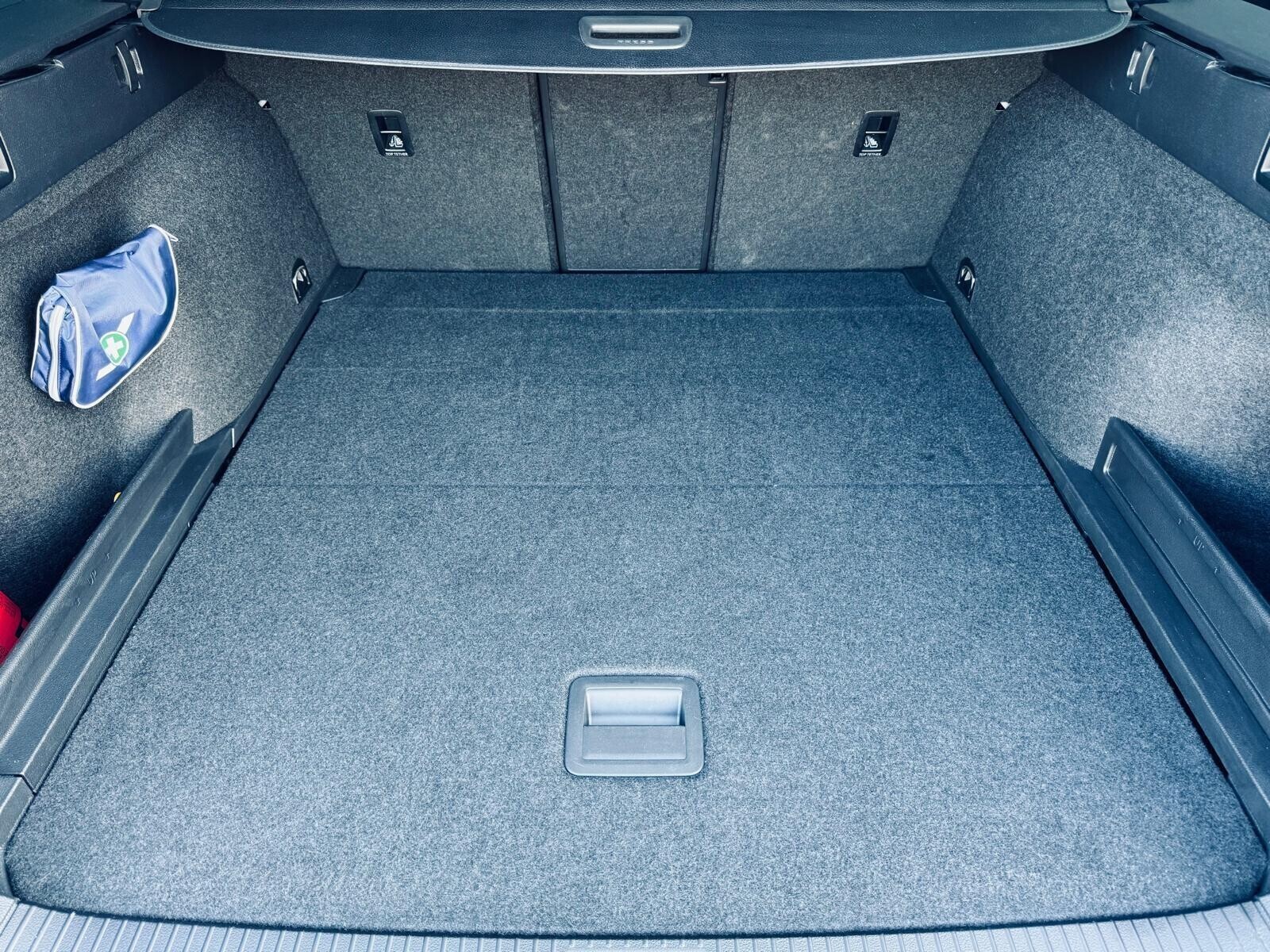 Volkswagen Passat - zdjęcie 9