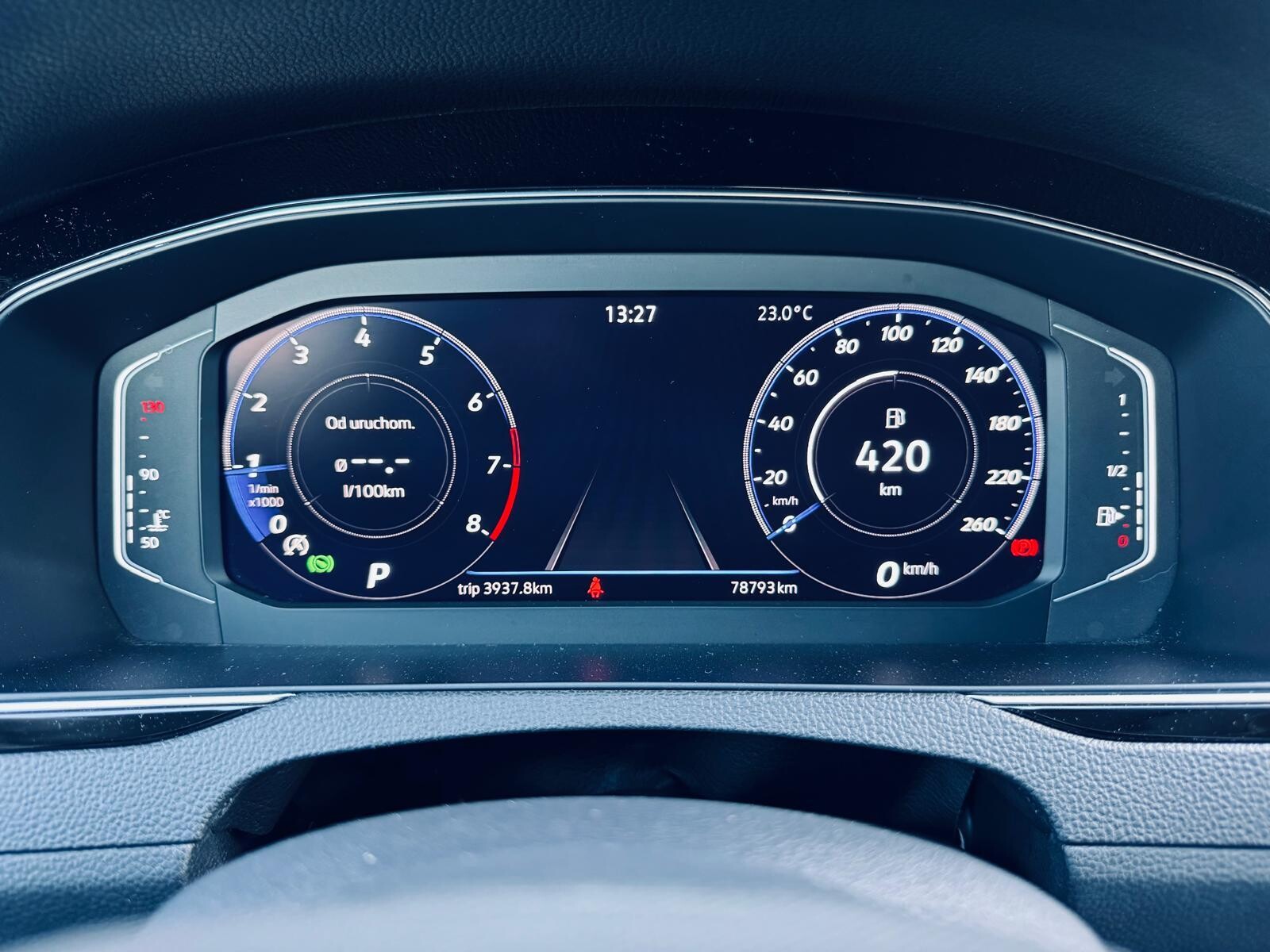 Volkswagen Passat - zdjęcie 19