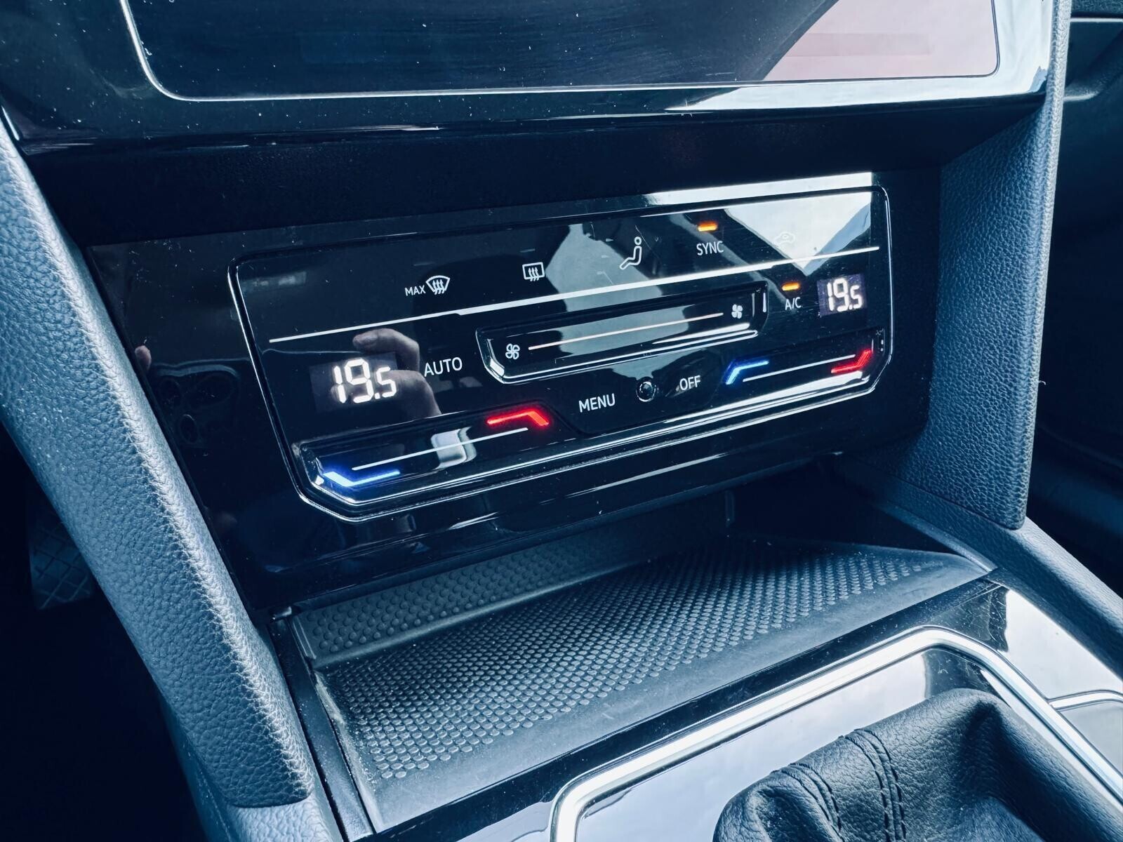 Volkswagen Passat - zdjęcie 26