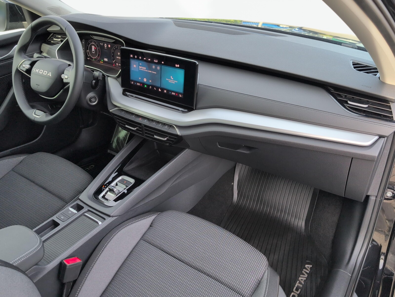 Škoda Octavia - zdjęcie 16