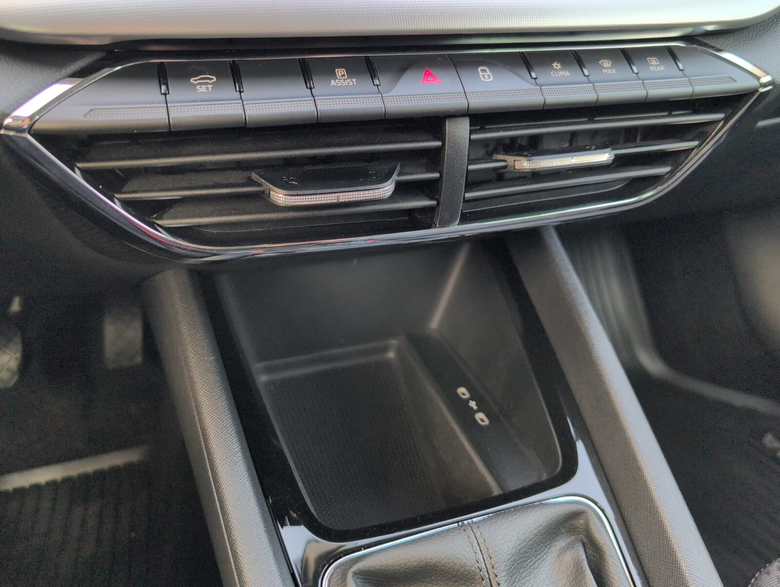 Škoda Octavia Combi - zdjęcie 31