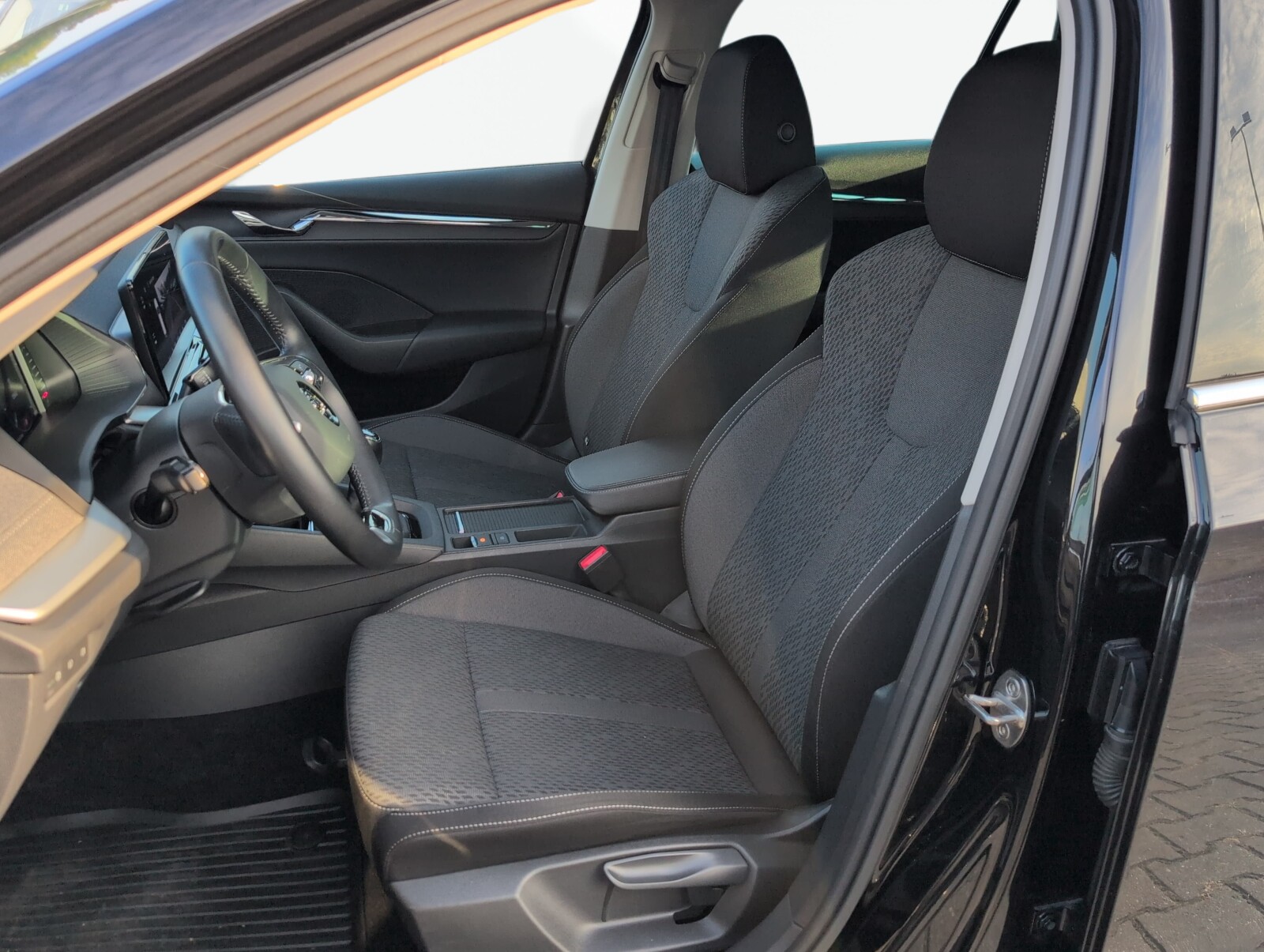 Škoda Octavia Combi - zdjęcie 17