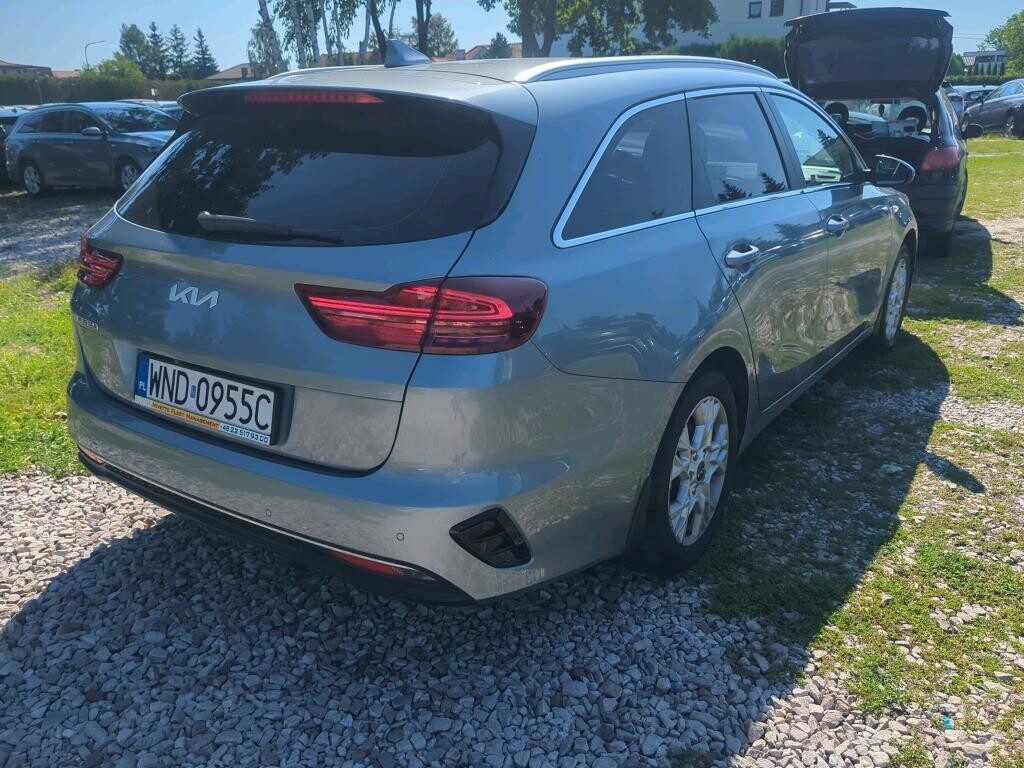 Kia Ceed - zdjęcie 2