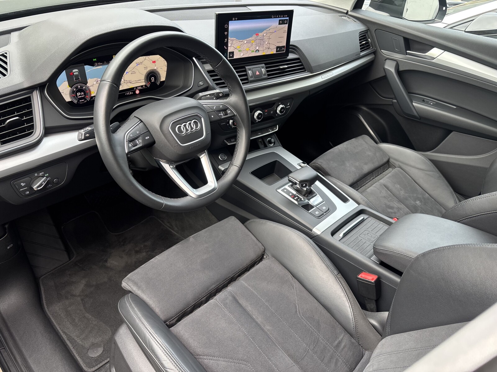 Audi Q5 Sportback - zdjęcie 16