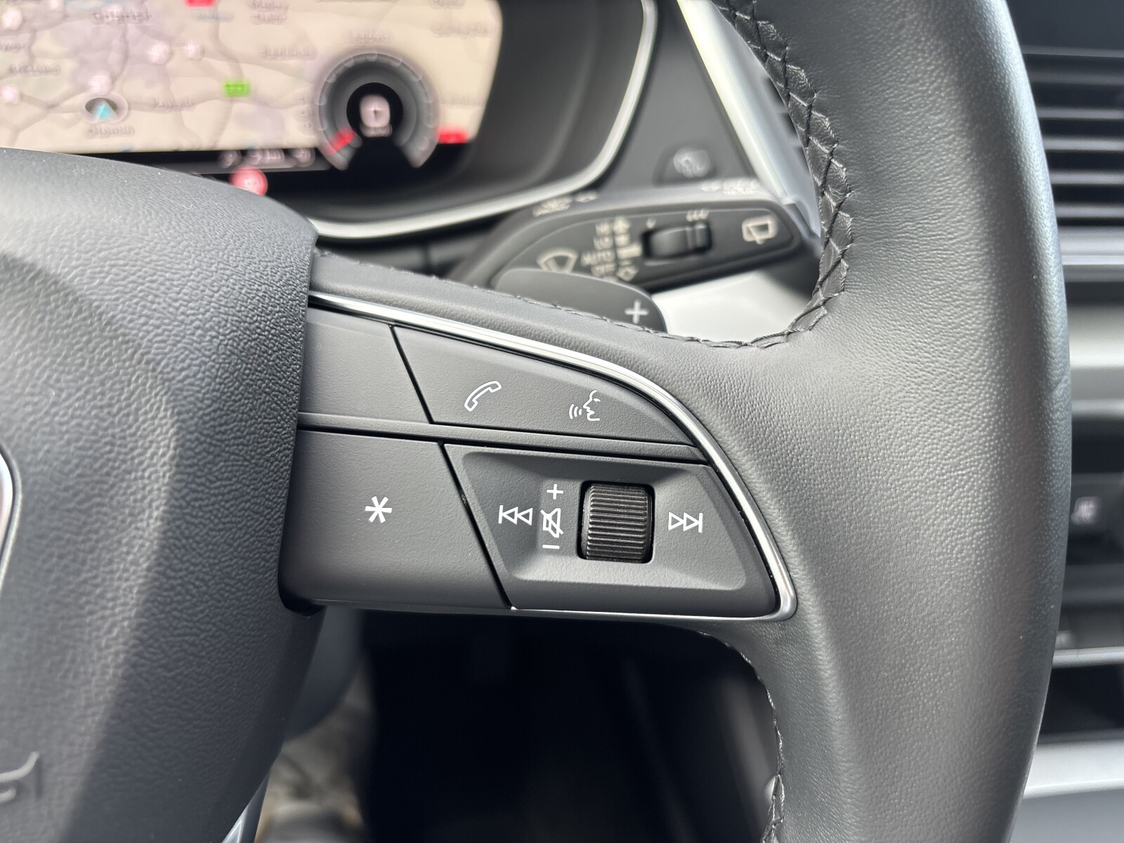 Audi Q5 Sportback - zdjęcie 14