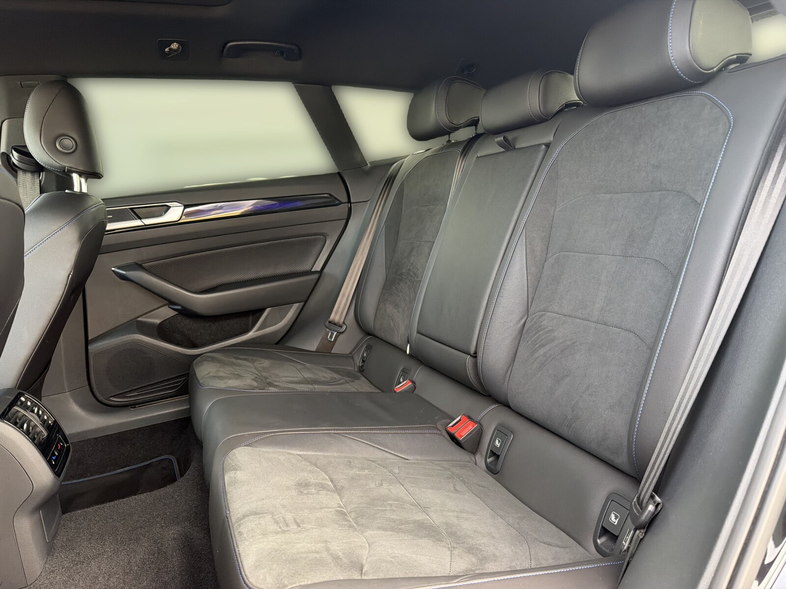 Volkswagen Arteon Shooting Brake - zdjęcie 15