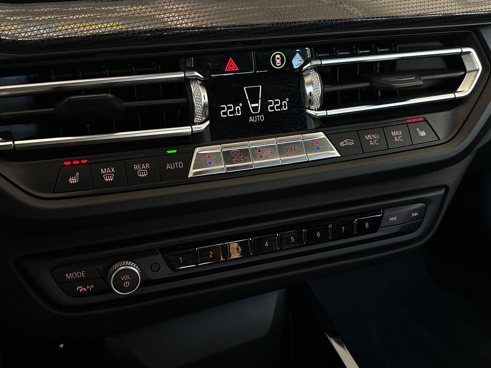 BMW 218i - zdjęcie 17