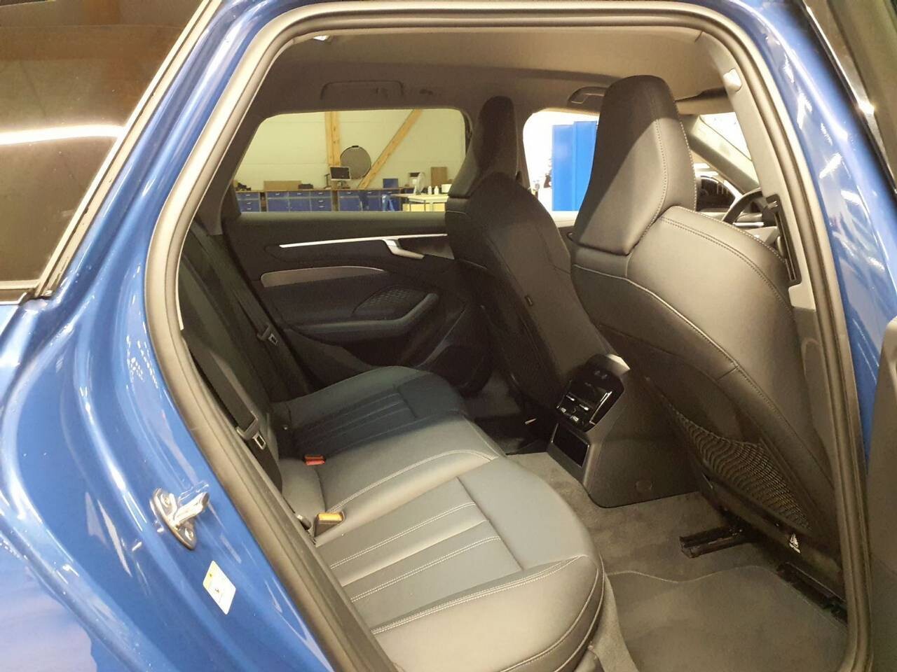 Audi A6 Avant - zdjęcie 10