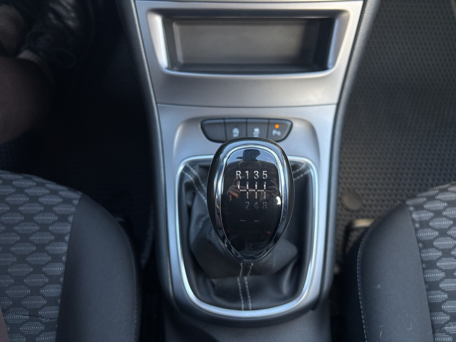 Opel Astra - zdjęcie 18