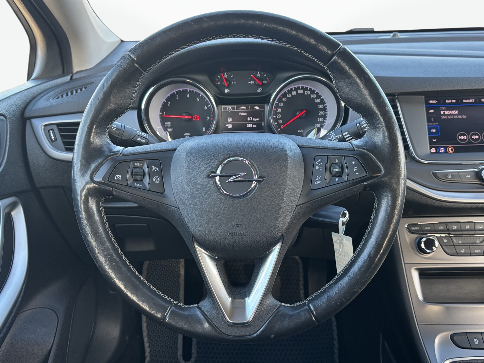 Opel Astra - zdjęcie 11
