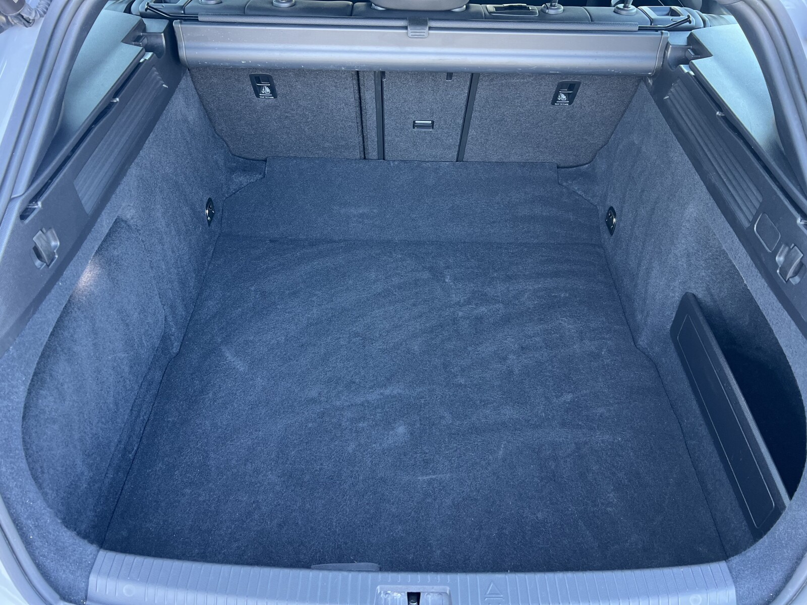 Volkswagen Arteon Shooting Brake - zdjęcie 32