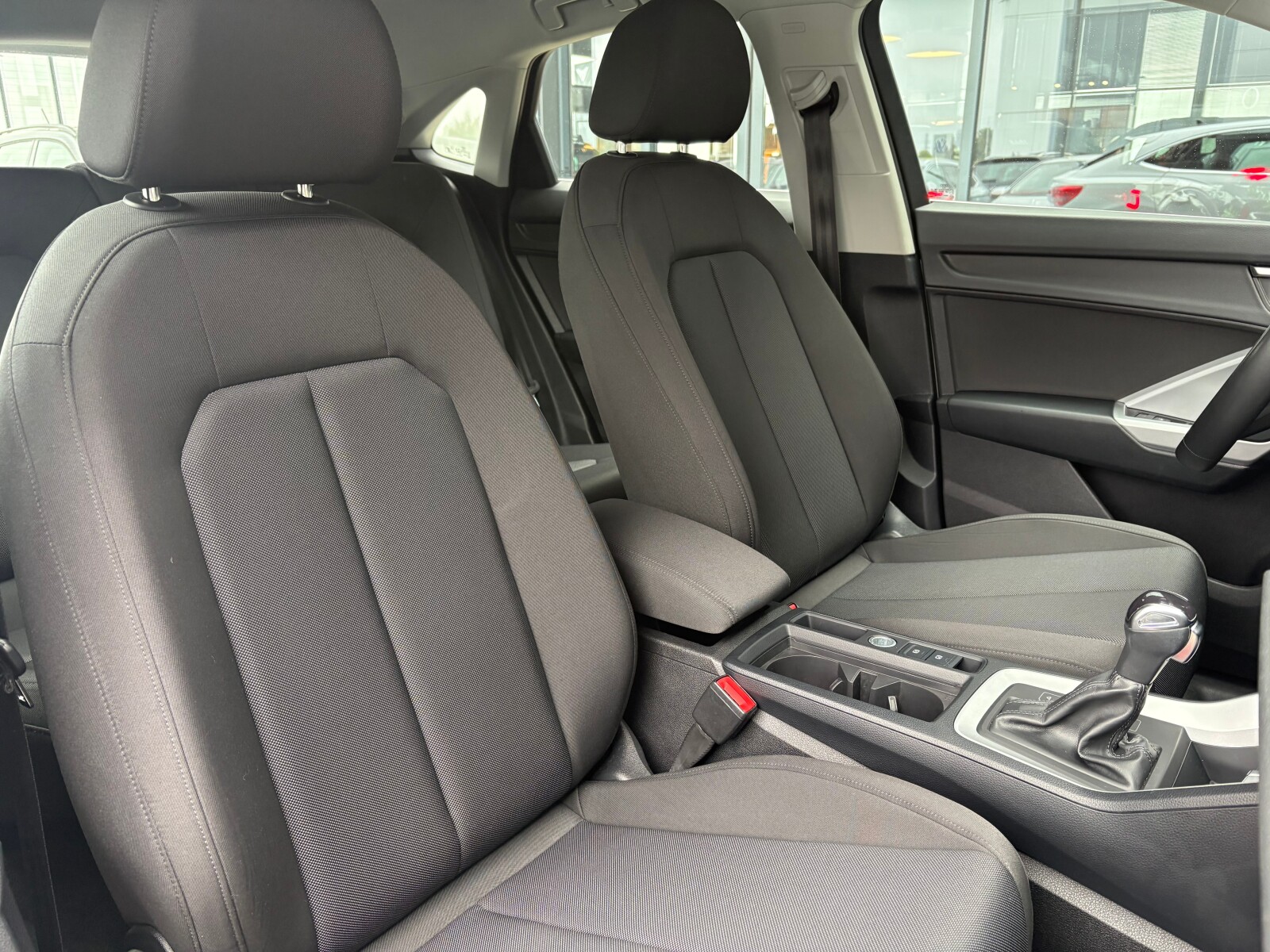 Audi Q3 Sportback - zdjęcie 16
