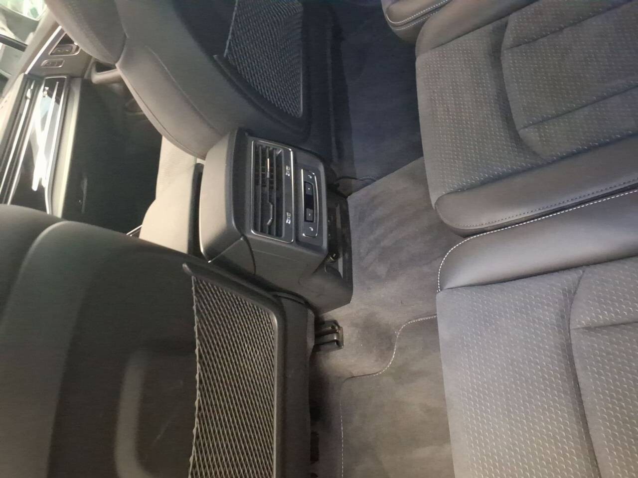 Audi Q7 TFSI e - zdjęcie 8