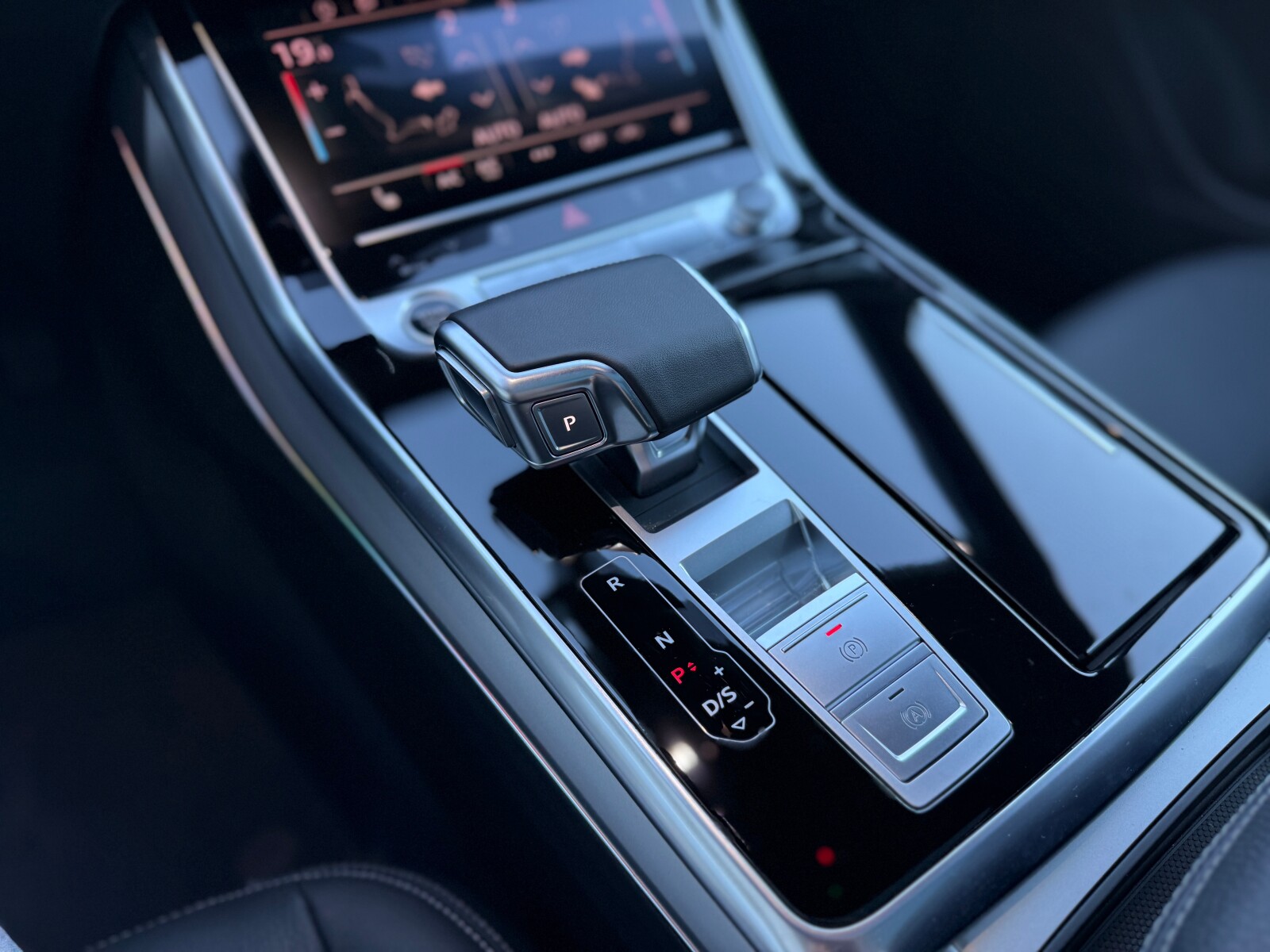 Audi Q8 - zdjęcie 35